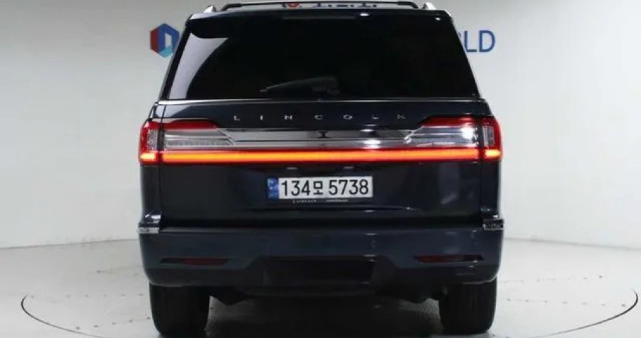 Lincoln Navigator 