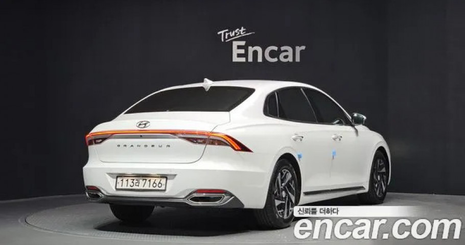 Hyundai Grandeur 