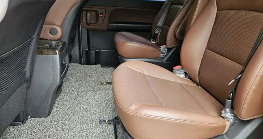 Hyundai Starex 