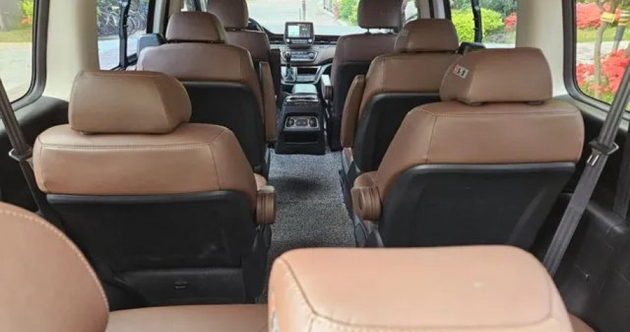 Hyundai Starex 