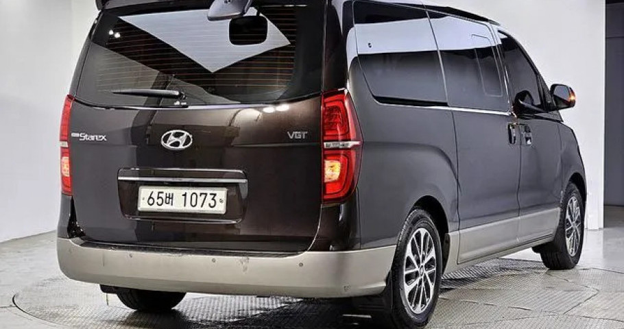 Hyundai Starex 