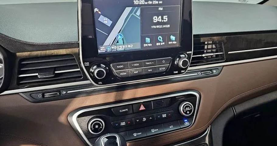 Hyundai Starex 