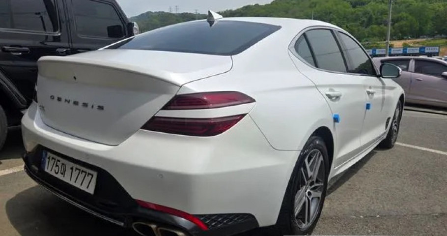 Genesis G70 