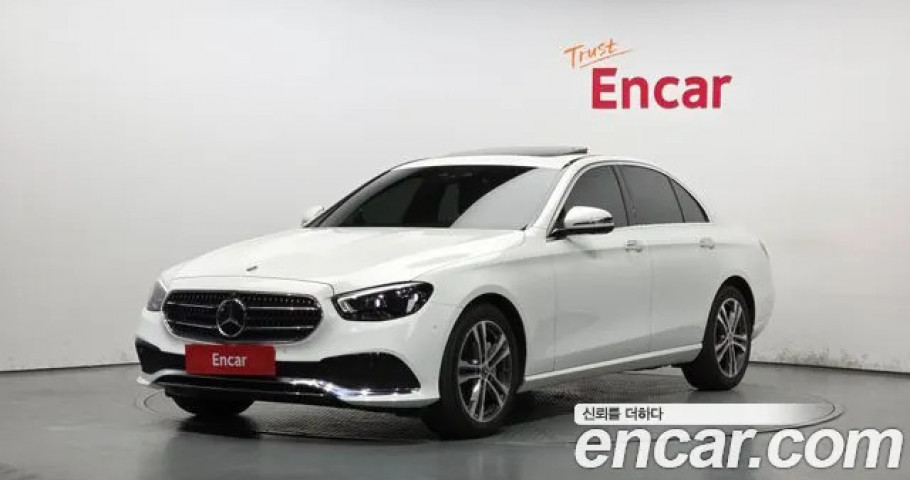 Mercedes-Benz E-Class 