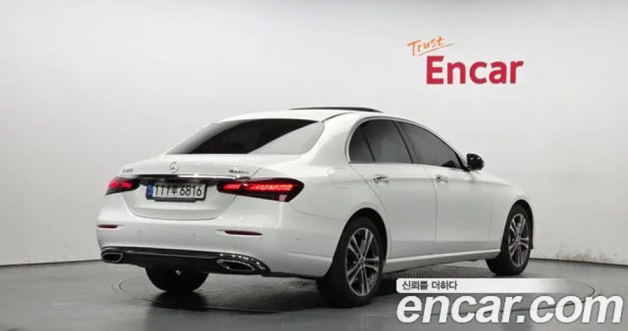 Mercedes-Benz E-Class 
