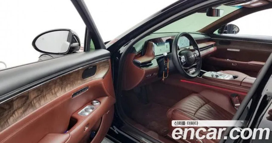 Genesis G90 
