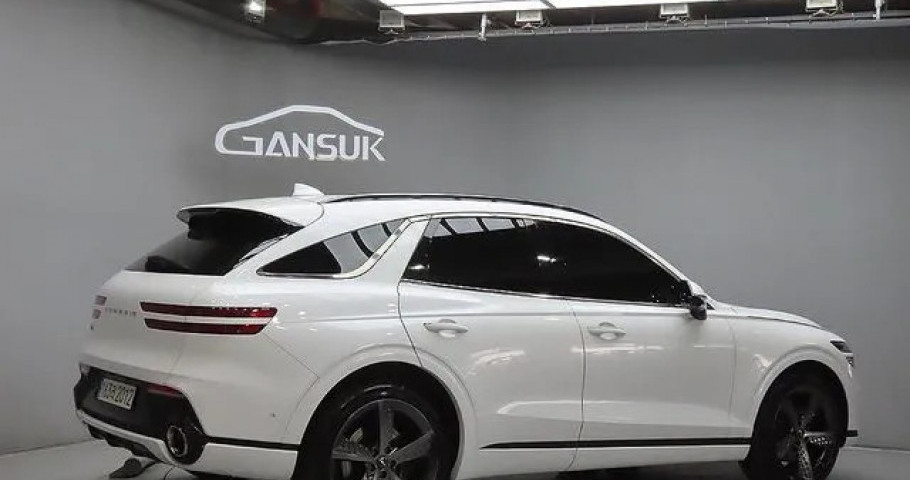 Genesis Gv70 