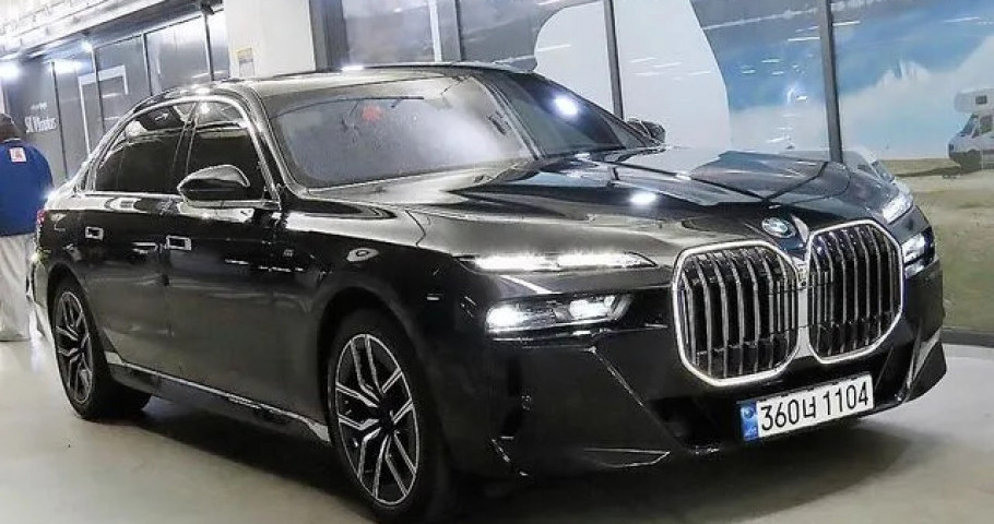 Bmw 7-Series 