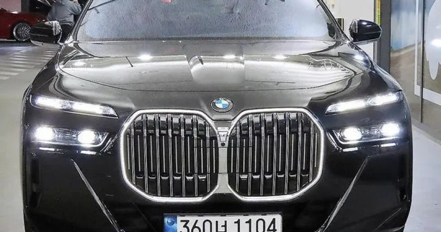 Bmw 7-Series 