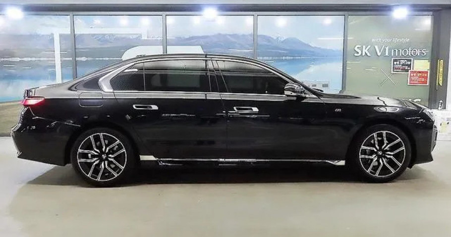 Bmw 7-Series 