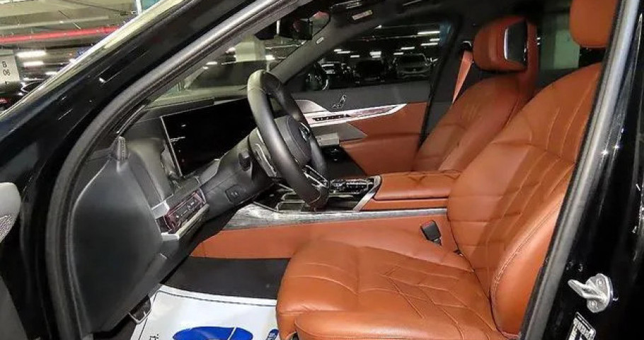 Bmw 7-Series 