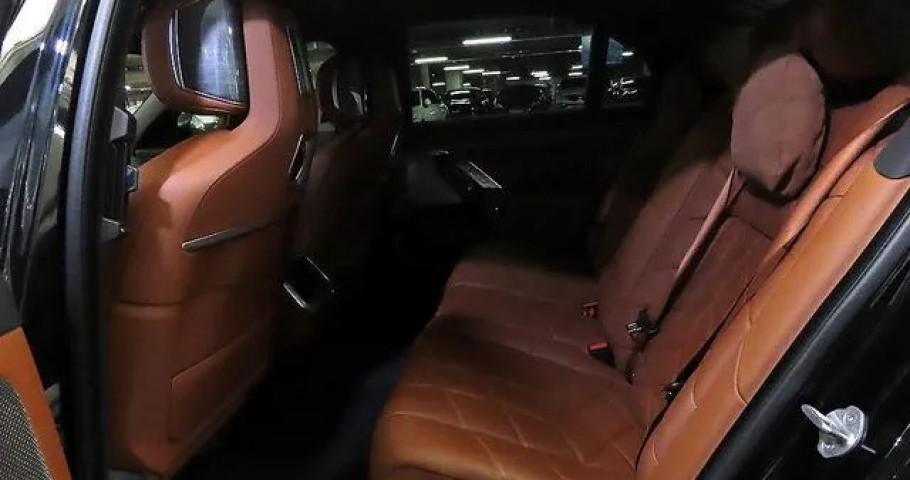 Bmw 7-Series 