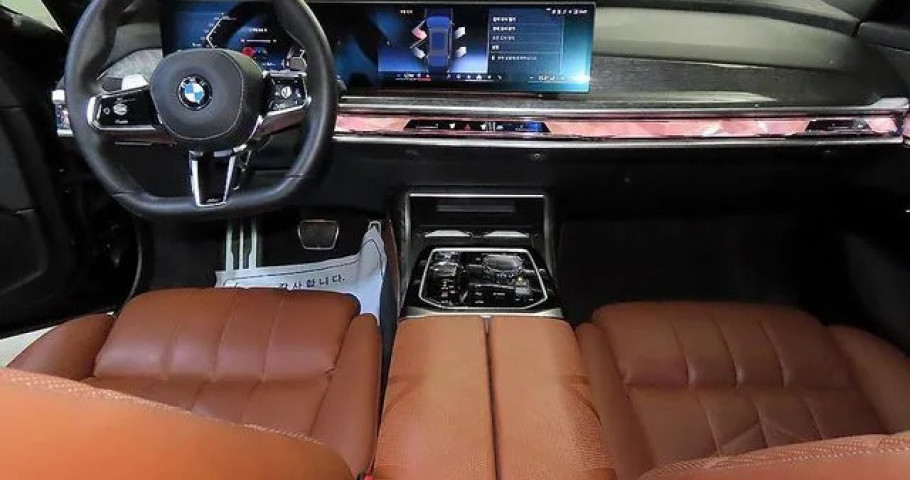 Bmw 7-Series 