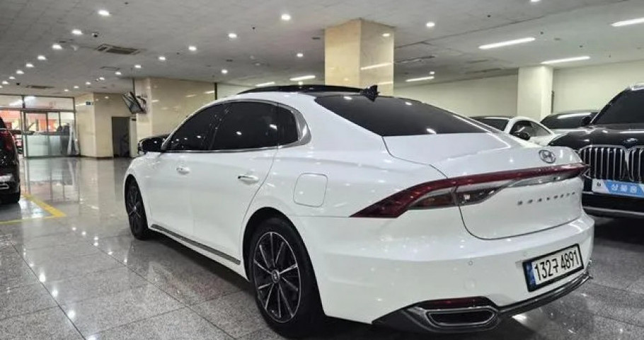 Hyundai Grandeur 