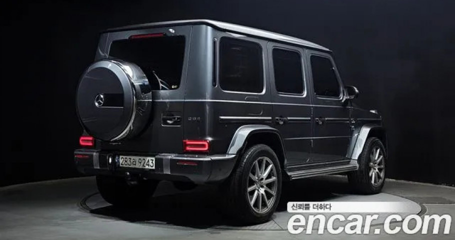 Mercedes-Benz G-Class 