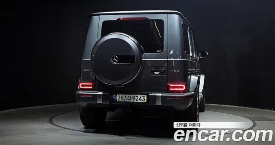 Mercedes-Benz G-Class 