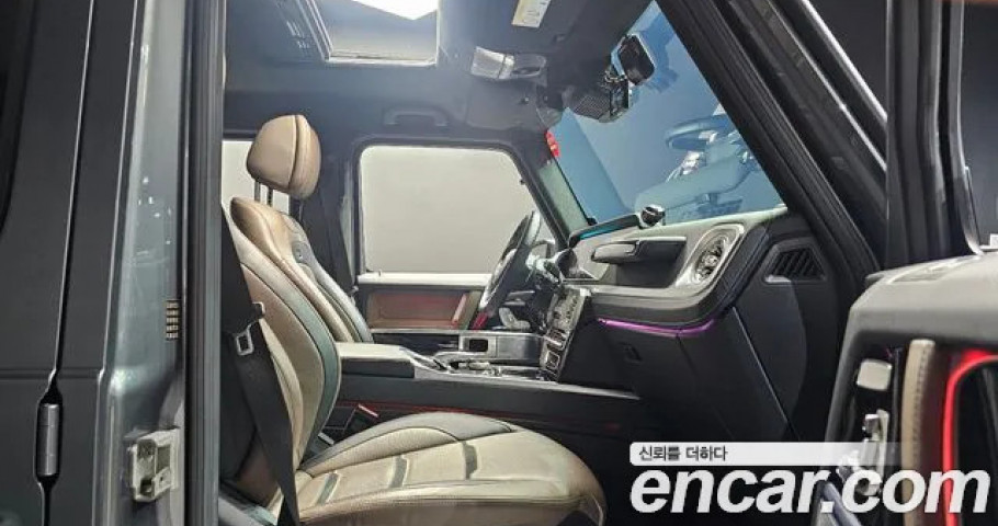 Mercedes-Benz G-Class 
