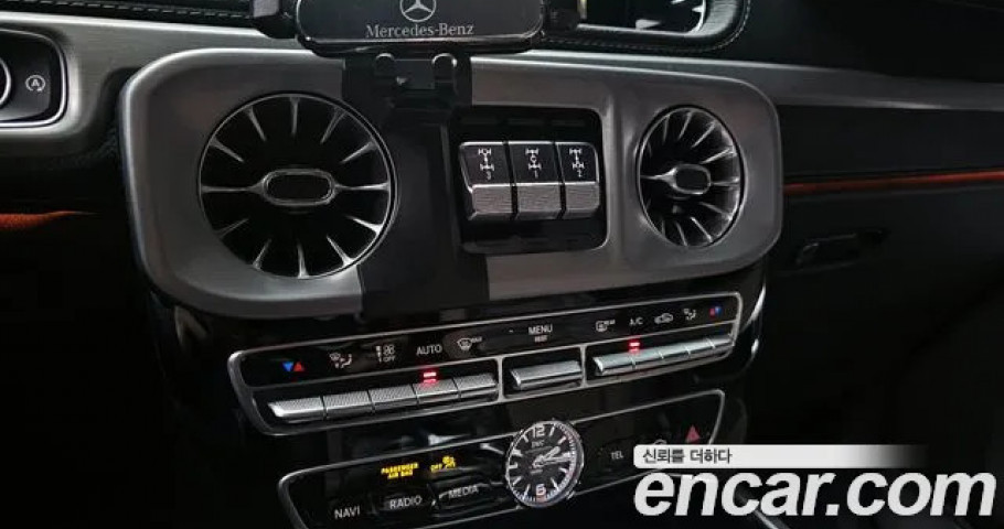 Mercedes-Benz G-Class 