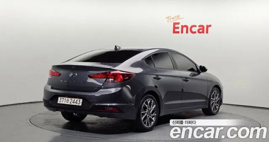 Hyundai Avante (Elantra) 