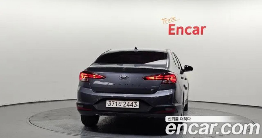Hyundai Avante (Elantra) 