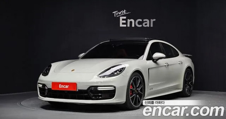 Porsche Panamera 