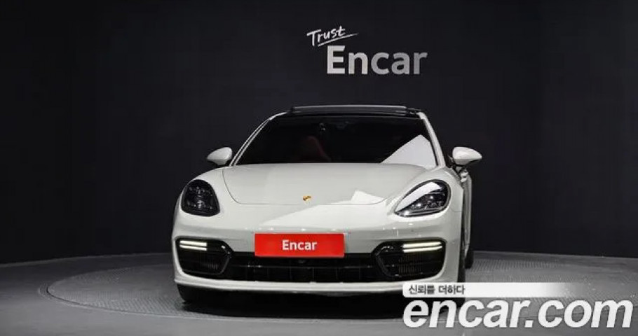Porsche Panamera 
