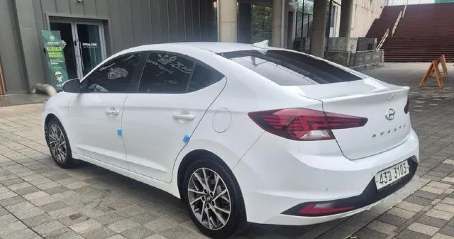Hyundai Avante (Elantra) 