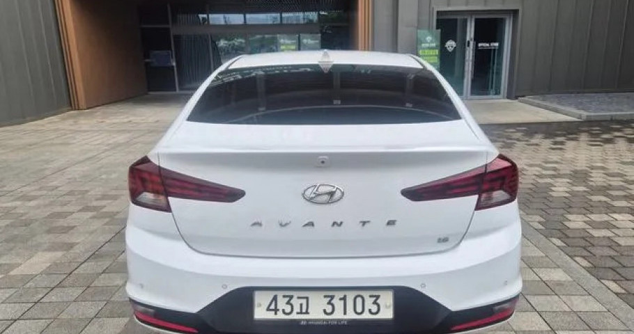 Hyundai Avante (Elantra) 
