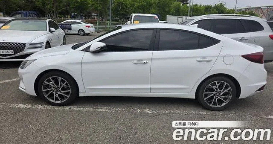Hyundai Avante (Elantra) 