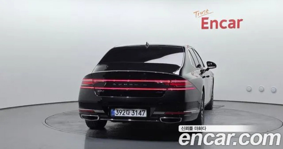 Genesis G90 