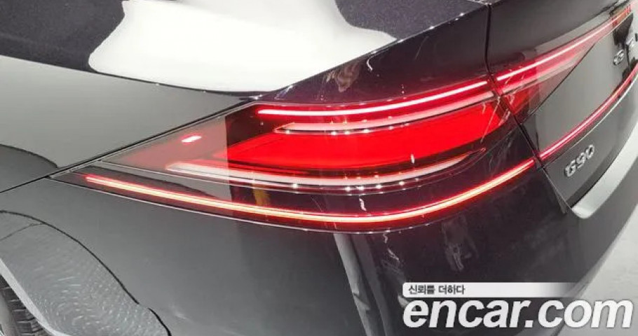 Genesis G90 