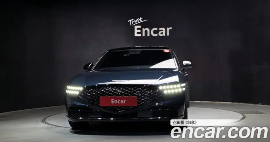 Genesis G90 