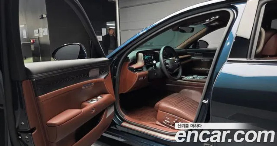 Genesis G90 