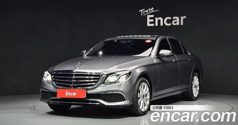 Mercedes-Benz E-Class 