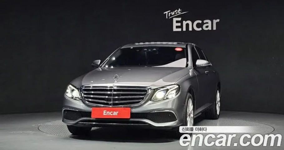 Mercedes-Benz E-Class 