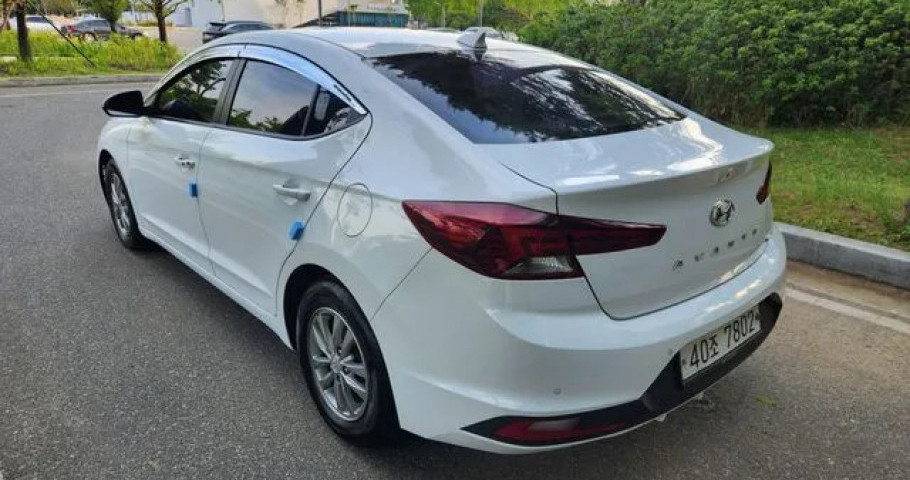 Hyundai Avante (Elantra) 
