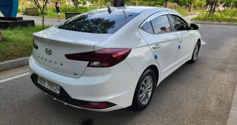 Hyundai Avante (Elantra) 