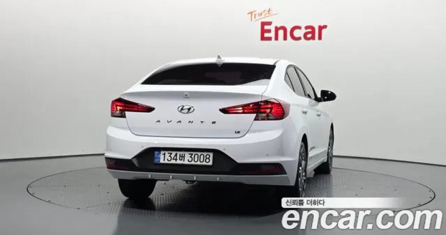 Hyundai Avante (Elantra) 