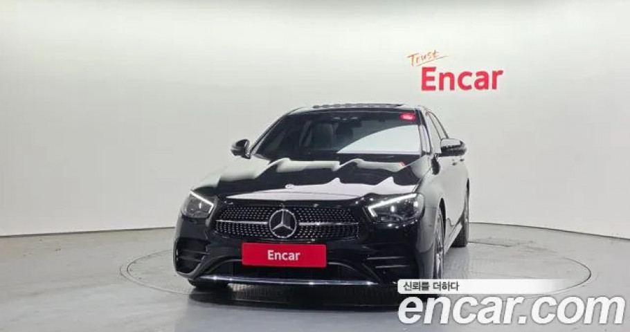 Mercedes-Benz E-Class 