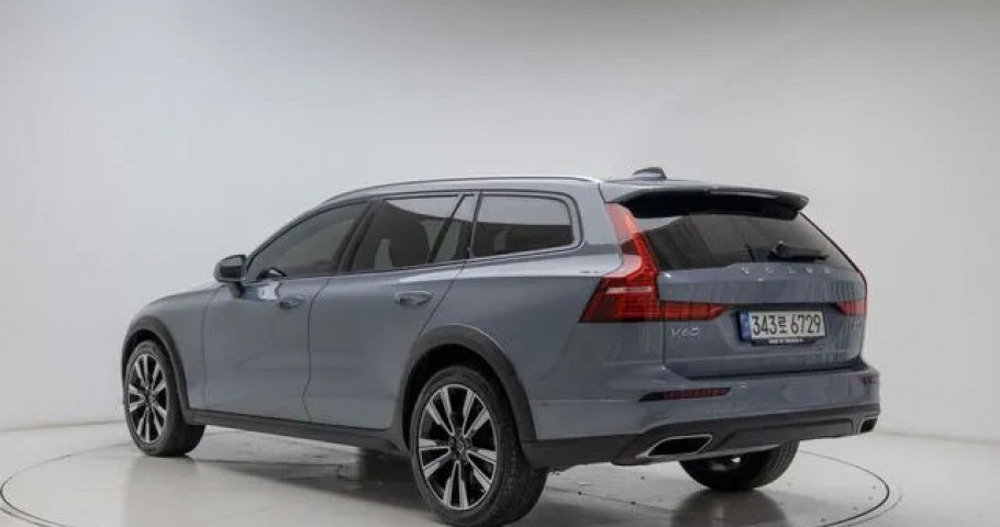 Volvo V60 