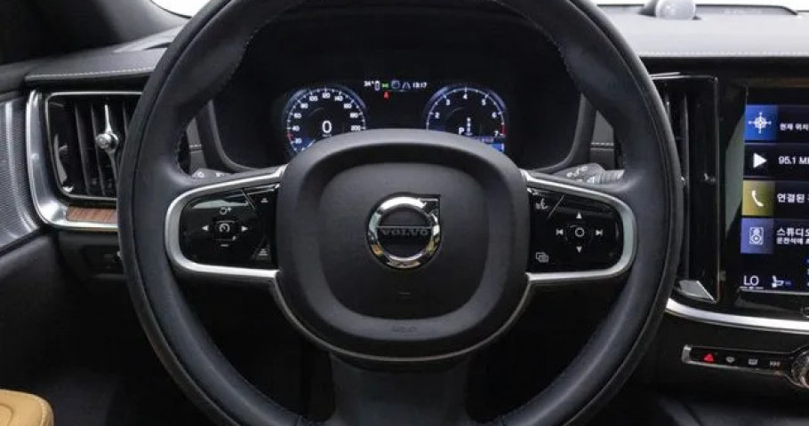 Volvo V60 