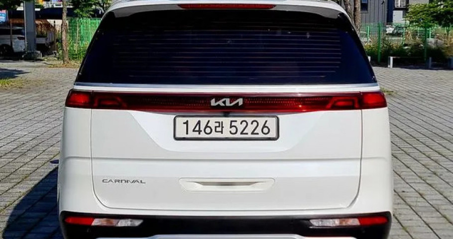 Kia Carnival 