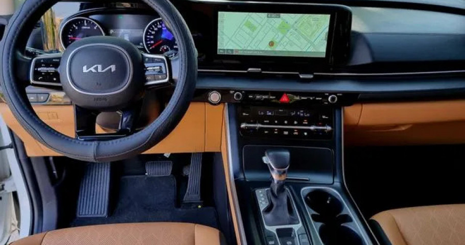 Kia Carnival 