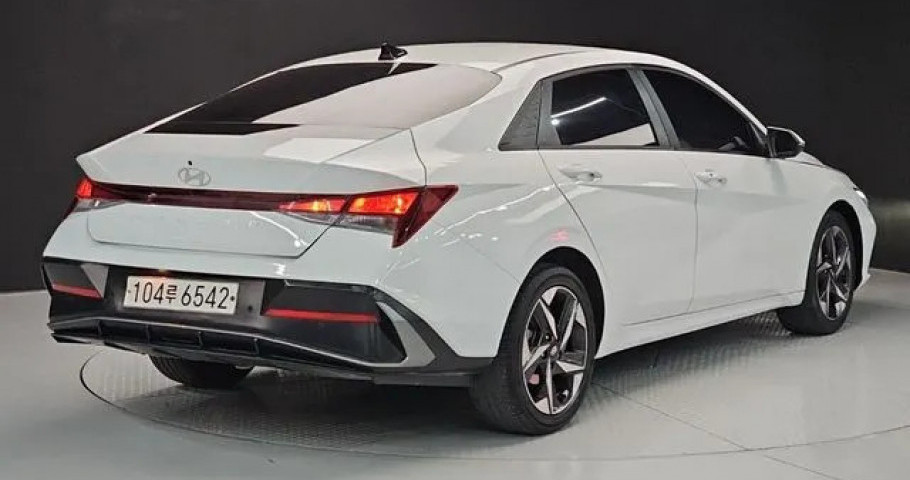 Hyundai Avante (Elantra) 