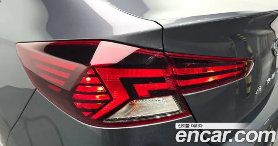 Hyundai Avante (Elantra) 