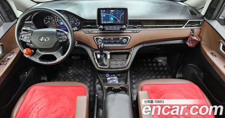 Hyundai Starex 