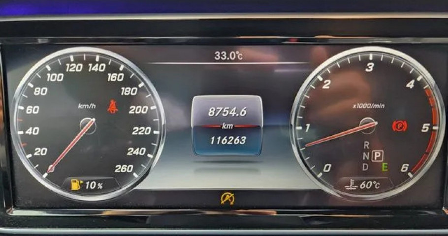 Mercedes-Benz S-Class 