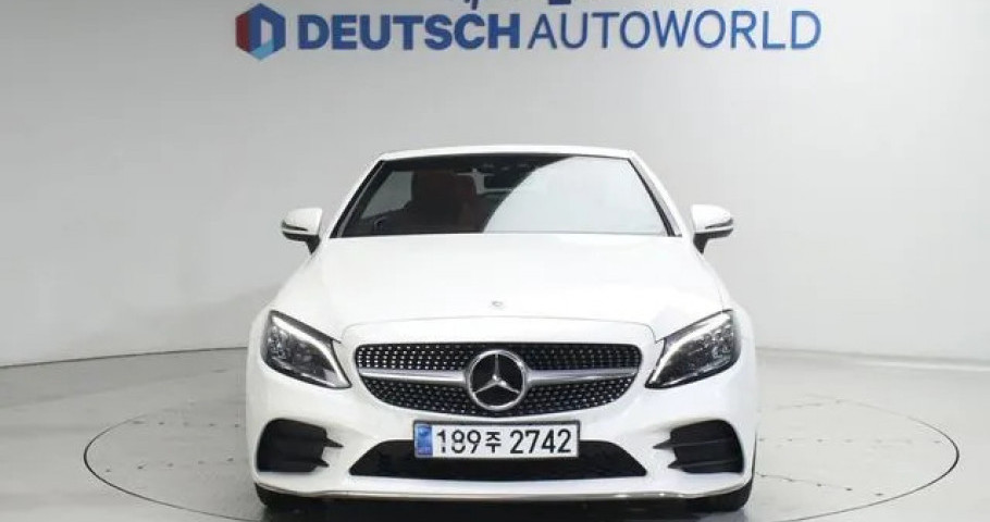 Mercedes-Benz C-Class 