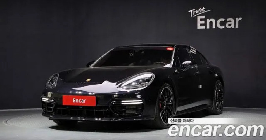 Porsche Panamera 