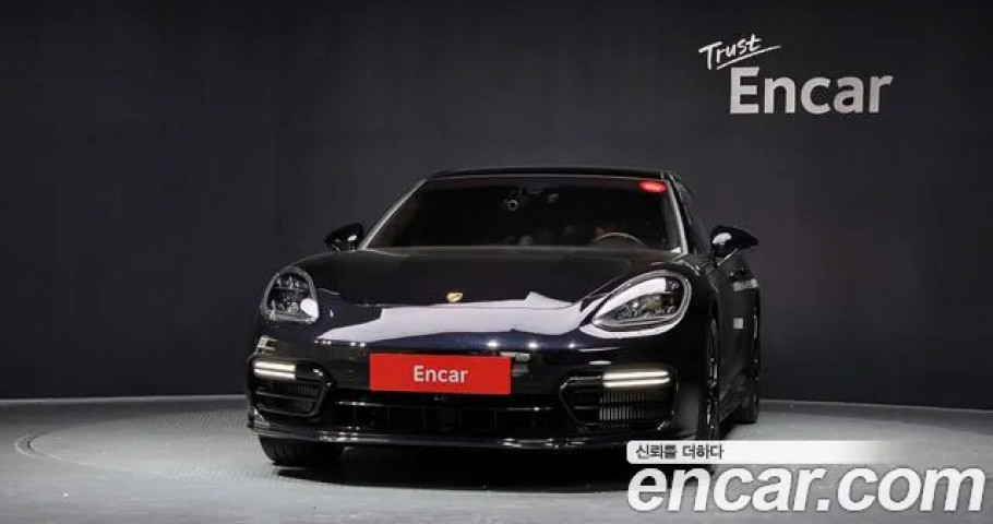 Porsche Panamera 